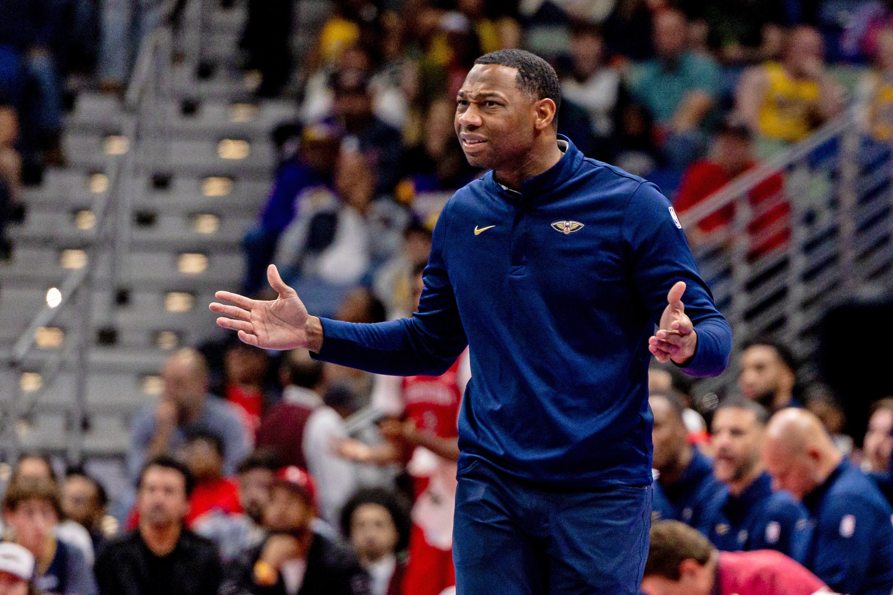 勇士独行侠争夺前鹈鹕主帅威利·格林