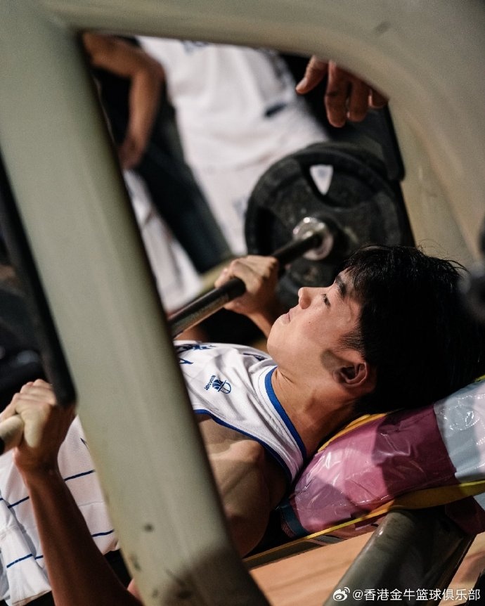 香港金牛U19体测全员达标