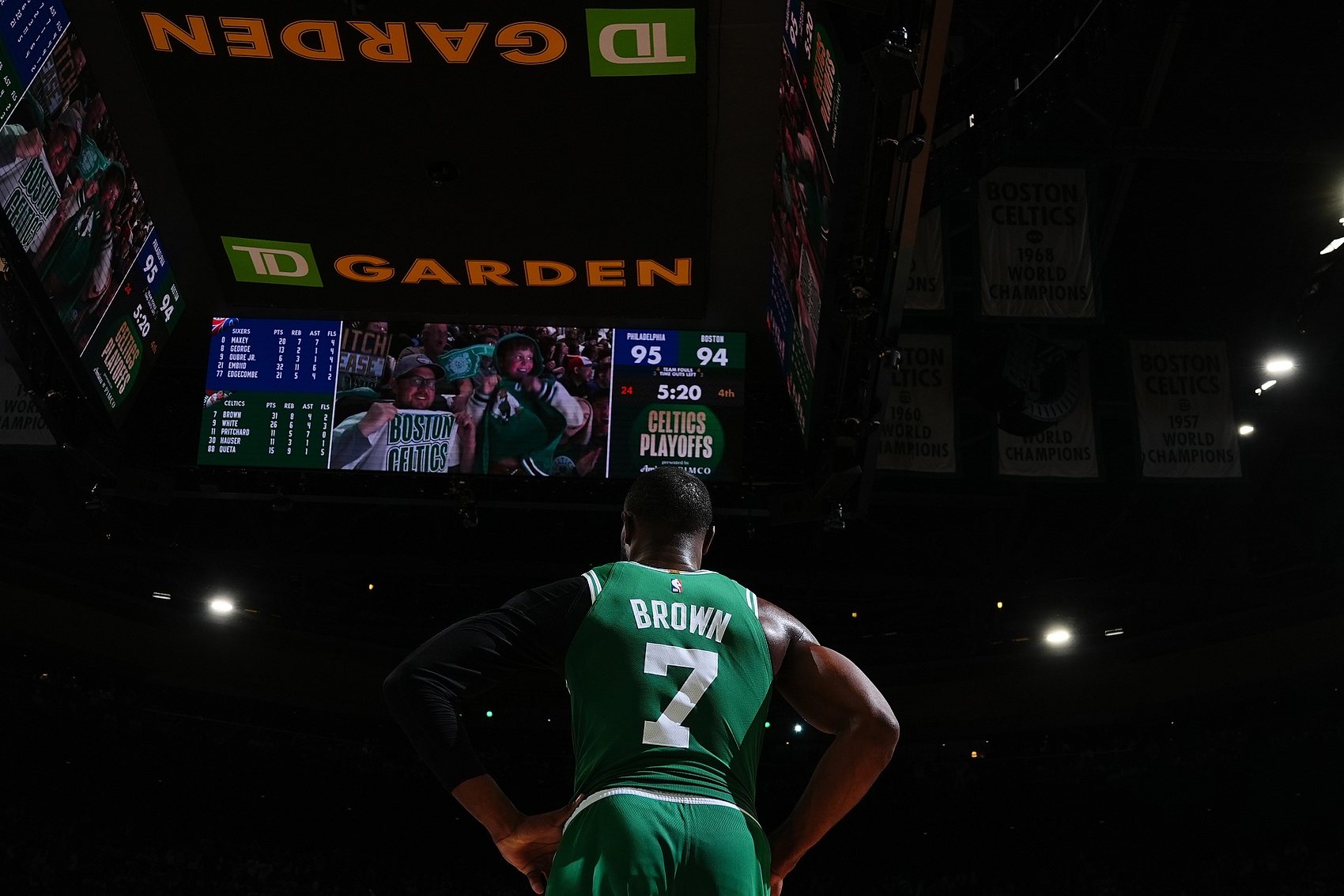 哈珀：布朗被交易离队我很难过，但这就是NBA