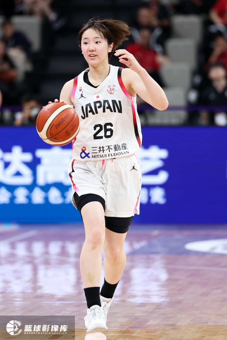 田中心后场一条龙压哨三分 日本女篮78-77逆转韩国