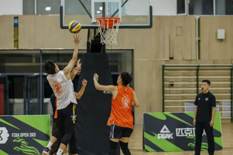 FIBA Open 3x3呼和浩特站战罢 蒙草酒业全胜夺冠 FIBA Open 3x3呼和浩特站战罢 蒙草酒业全胜夺冠
