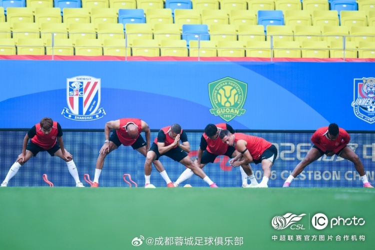 阿洛伊西:上轮胜利提升信心 定位球攻防仍是重点 阿洛伊西:上轮胜利提升信心 定位球攻防仍是重点